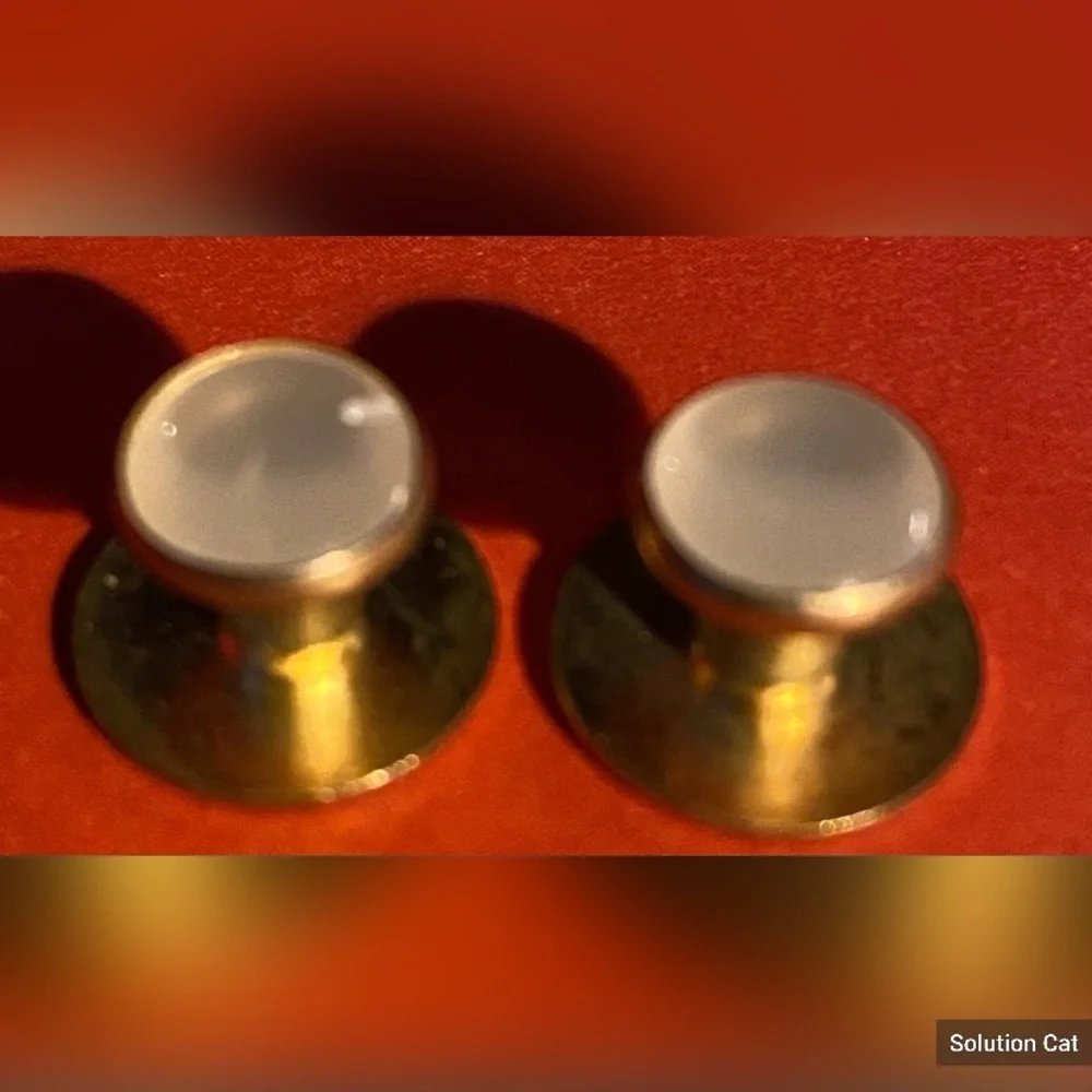 Men’s Faux Pearl Gold Tone 1/4” Stud Cuff Links